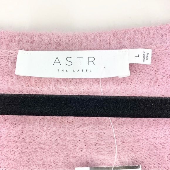 ASTR The Label Fuzzy Crop Sweater Lilac Size L - Picture 3 of 16